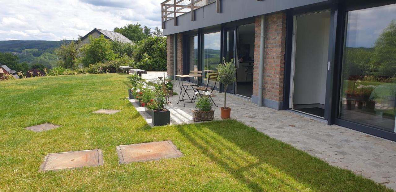 Le Repaire Du Nez Rouge Apartment Stavelot Exterior photo